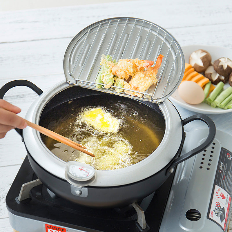 Discover Kitchen Pot – where style meets function! Elevate your cooking game with our top-quality kitchenware. From sleek designs to superior performance, we've got everything you need to sizzle up delicious meals